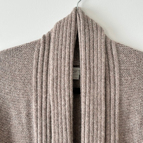 Ann Taylor LOFT Beige Shawl Collar Open Cardigan - Picture 4 of 16
